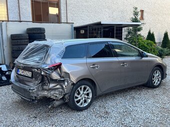 Toyota Auris Touring Sport 1.6 VVT 2016 POJAZDNÉ - 7
