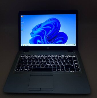 Notebook 14" HP.AMD PRO A10-8730B 4x2,40GHz.8gb ram.256gSSD - 7