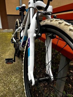 dievčenský bicykel CUBE 24" - 7