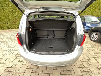 Meriva Benzín -- 93 365 km -- - 7