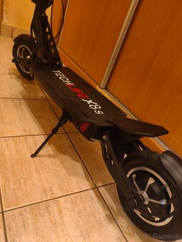 Elektrická kolobežka Techlife X8S - 7