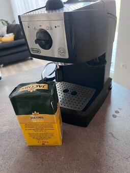 Predam pákový Kavovar DeLonghi EC 156 B + káva Jacobs - 7