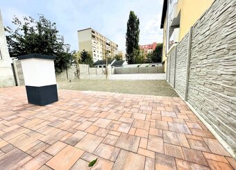 NA PRENÁJOM Obchodný priestor v CENTRE mesta Dunajská Streda - 7