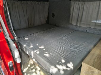 Autokaravan Opel Vivaro 1,9 dti - 7
