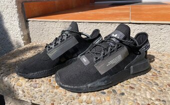ADIDAS NMD R1. V2 44 2/3 TRIPLE BLACK - 7