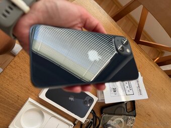 iPhone 13 - 7
