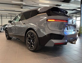 BMW iX xDrive40 - 7