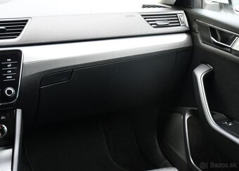 Škoda Superb 2.0TDi ACC NAVI CARPLAY 110 kw - 7