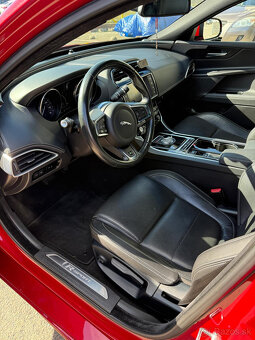 Jaguar XE benzin 2.0 177kw R-Sport AT - 7