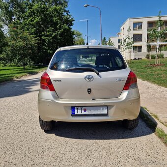 Toyota Yaris 1.33 Vvt-i M6 2009 - 7