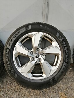 18" 5x114,3 7x18 et35 alu disky Originál Toyota RAV4 5.gen - 7