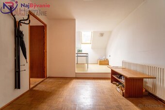 NÁMESTIE ANDREJA HLINKU - 120m2 dvojdom s 3 samostatnými vst - 7