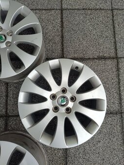 ✅5x112 R17 Venus - 7