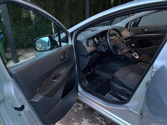 Peugeot 5008 2.0 / 2010 - 7