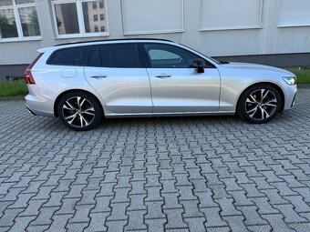 Predám Volvo V60 R DESIGN, AWD, AT8, r.v. 2020 - 7