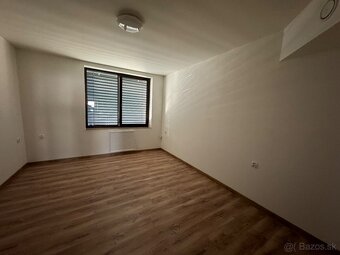 EXKLUZÍVNE štvorizbový rodinný dom - 7