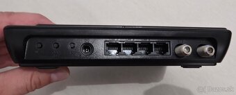NEBLOKOVANÝ 4G LTE router s externou anténou a pripoj. SAT - 7
