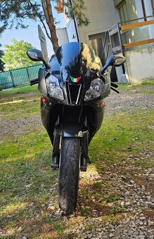 Aprilia RSV 1000 R - 7