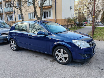 Opel Astra 1.6 Turbo (2009) - 7