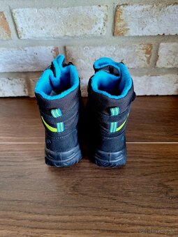 Zimná obuv Superfit veľkosť 33 TOP STAV - 7