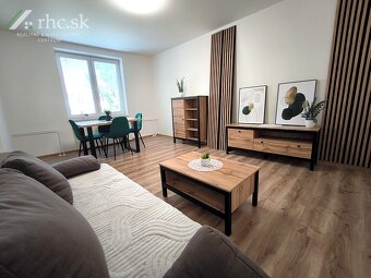 KOMPLETNE ZARIADENÝ A ZREKONŠTRUOVANÝ 2-IZ. BYT - GOLDBERGER - 7