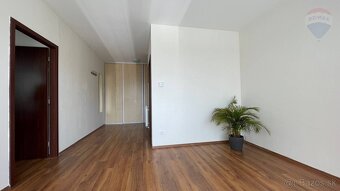 PRENÁJOM: EXKLUZÍVNA PONUKA -CENTRUM MESTA DUNAJSKEJ STREDY - 7