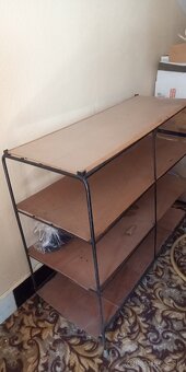 Stôl kuch.skrinky,stoličky,botnik - 7