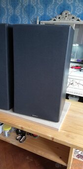 Sanyo model SX-1100 8.om 110W. Max-140W 89dB - 7