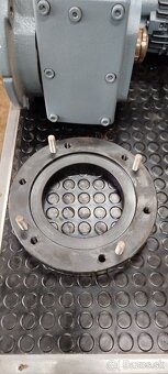 Predám motor s prevodovkou nord drivesystems - 7