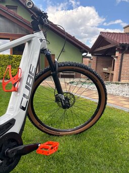 Cube reaction hybrid pro 625 - 7