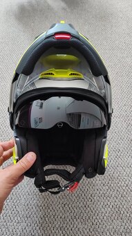 Predám prilbu Schuberth E1 veľkosť M - 7