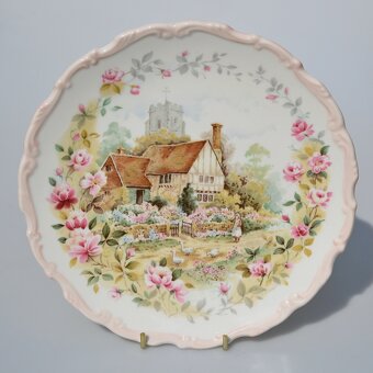 predané Nádherná sada - 4 porcelánové taniere - 7