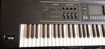 ROLAND JUNO D7 Stage syntezátor - 7