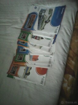 AUTÍČKA A INÉ SÉRIA AUTÍČKA A AUTOBUSY - 7