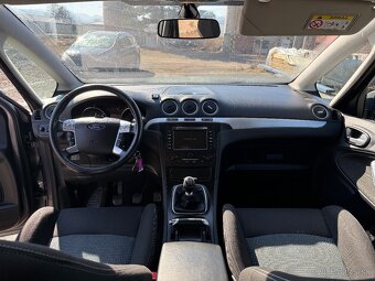 Ford S-Max - 7