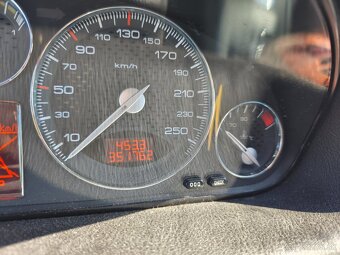 Peugeot 607 2.2 - 7