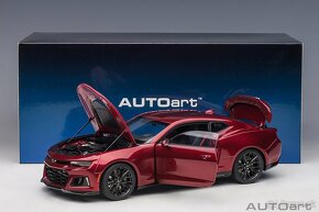 Mercedes-Benz G500 4×4² a Chevrolet Camaro ZL1 - 1:18 AUTO - 7
