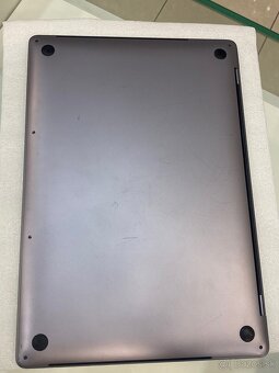 ZÁRUKA | Macbook Pro 2019 - 7