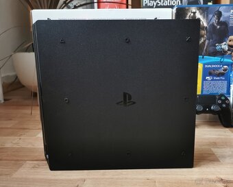 PS4 PRO 1TB - 7