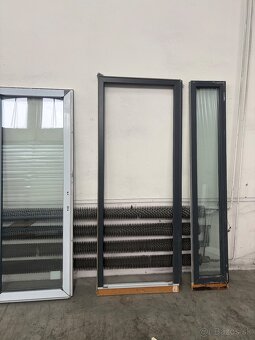 Predam vchodove dvere so svetlikom - 7