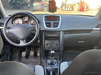 Peugeot 207 1.4 - 7