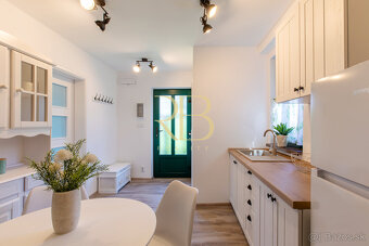 NA PREDAJ _Dizajnová chata_komplet_rekonšt._ Rakaca - 7