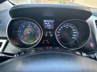 Hiundai i30 AC KOMBI - 7