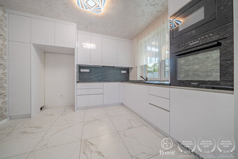 Bosen Realicity | Priestranný 5-izbový rodinný dom v Rajke - 7