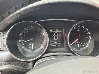 🚘 ŠKODA SUPERB II 1.4 TSI KOMBI 2011 ťažne - 7