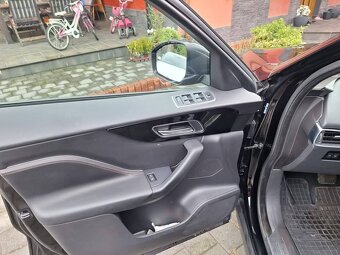 Jaguar F-pace 2.0d - 7