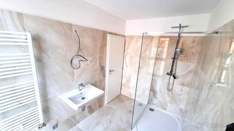 PREDAJ-veľký 4 izbový byt s vlastným kúrením s 2 terasami - 7