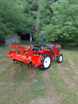 KUBOTA - 7