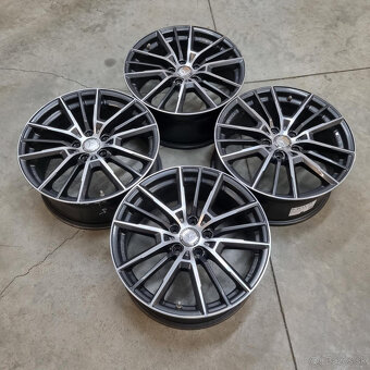 Disky Aez 5x112 R18 8J ET43 - 7