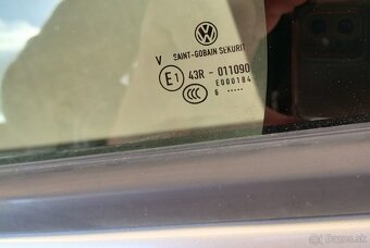 VW Passat B8 Combi - Zadné dvere LA7W - 7